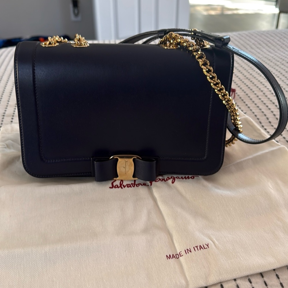 Salvatore Ferragamo Vara Bow bag